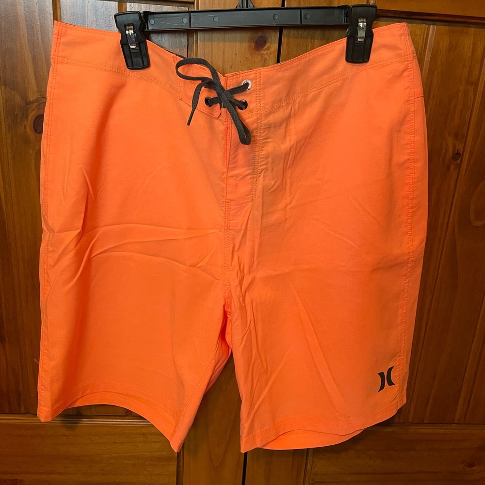 Men’s board shorts